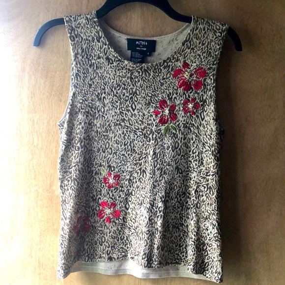 Metro 6 Sleeveless top - Picture 1 of 4